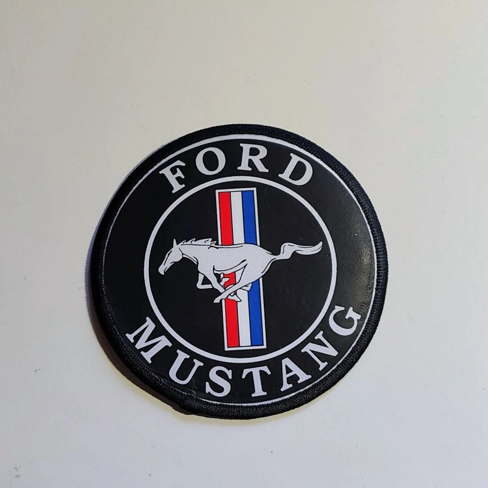 Nášivka Ford Mustang Black L
