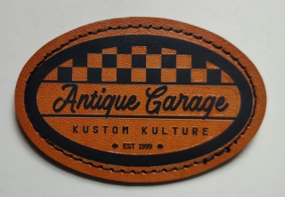 Kožená nášivka Antique Garage Race ovál